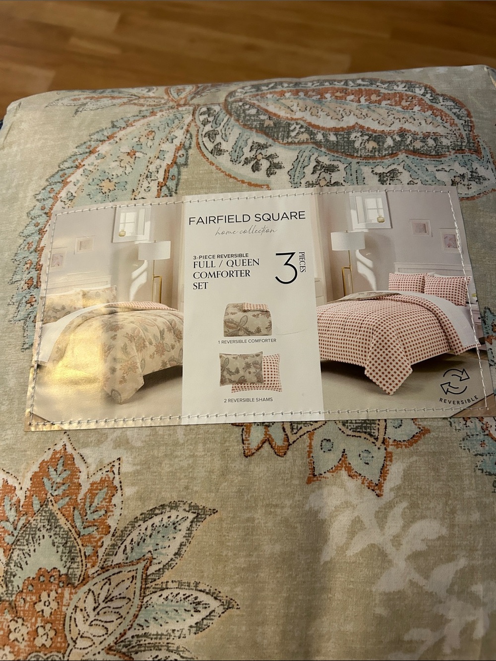 Macy's Fairfield Square Reversible Comforter Set in Cream, Coral & Teal Full/Que